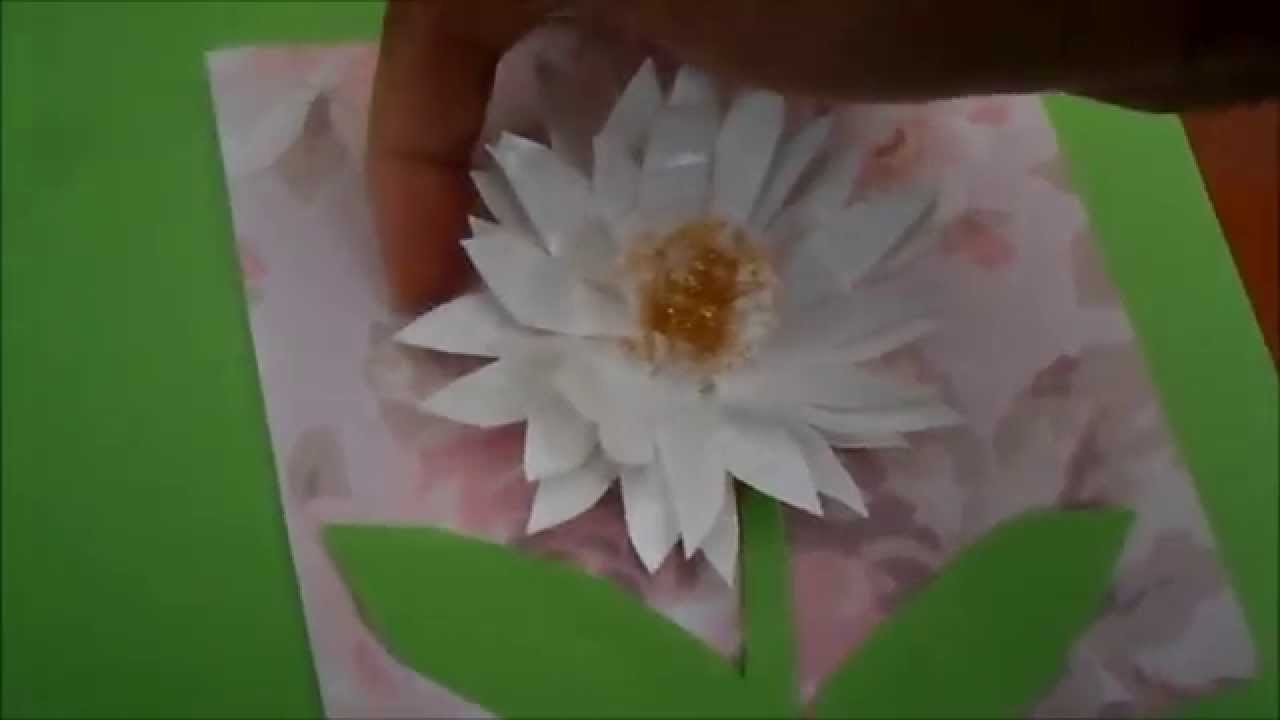 Tarjeta adornada con flor en alto relieve. Haz tu tarjeta por ti misma(o)