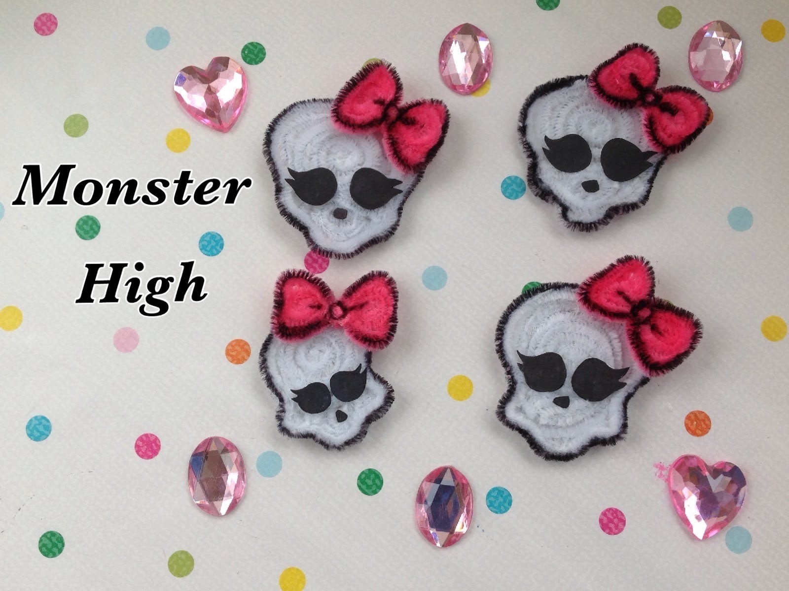MONSTER HIGH LOGO  HECHO CON LIMPIA PIPAS.- PIPE CLEANER MONSTER HIGH LOGO