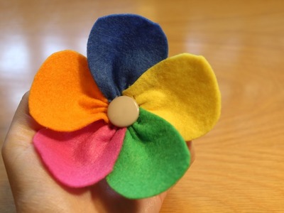 Cómo hacer una flor de colores con fieltro | facilisimo.com