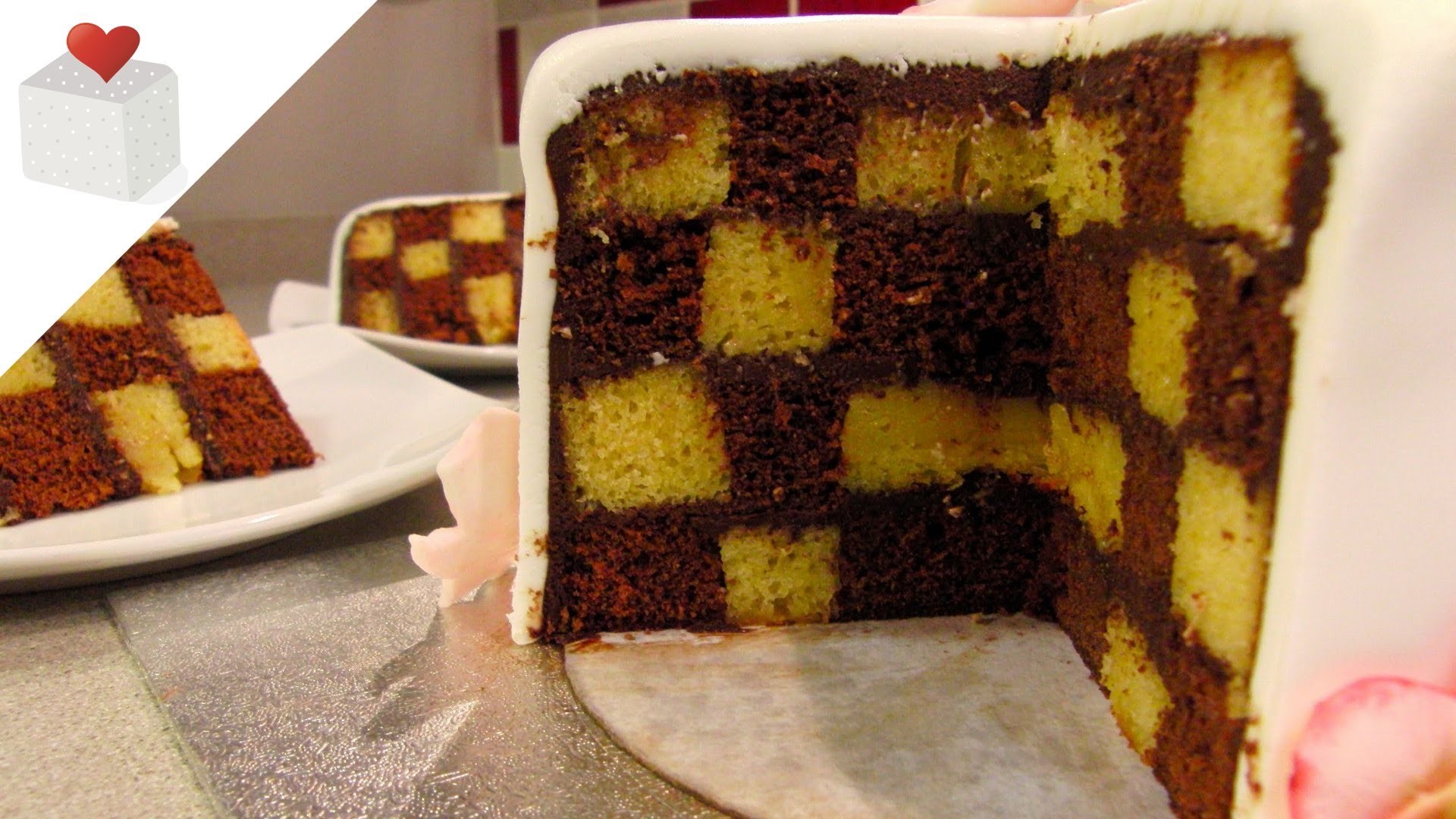 Cómo hacer un Checkerboard Cake cubierto con fondant | Tartas de fondant por Azúcar con Amor