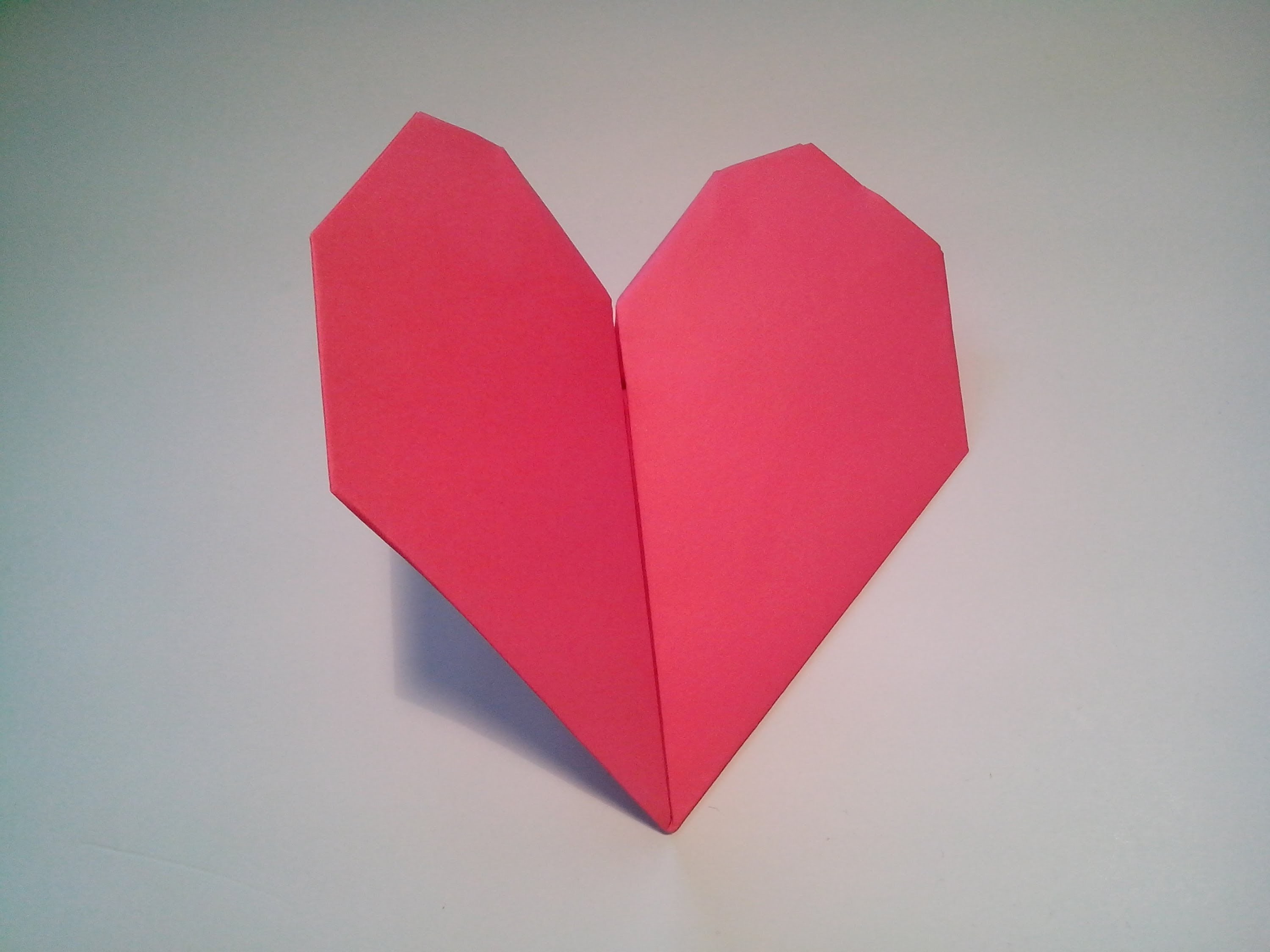 Como hacer un corazon de papel que late (facil)