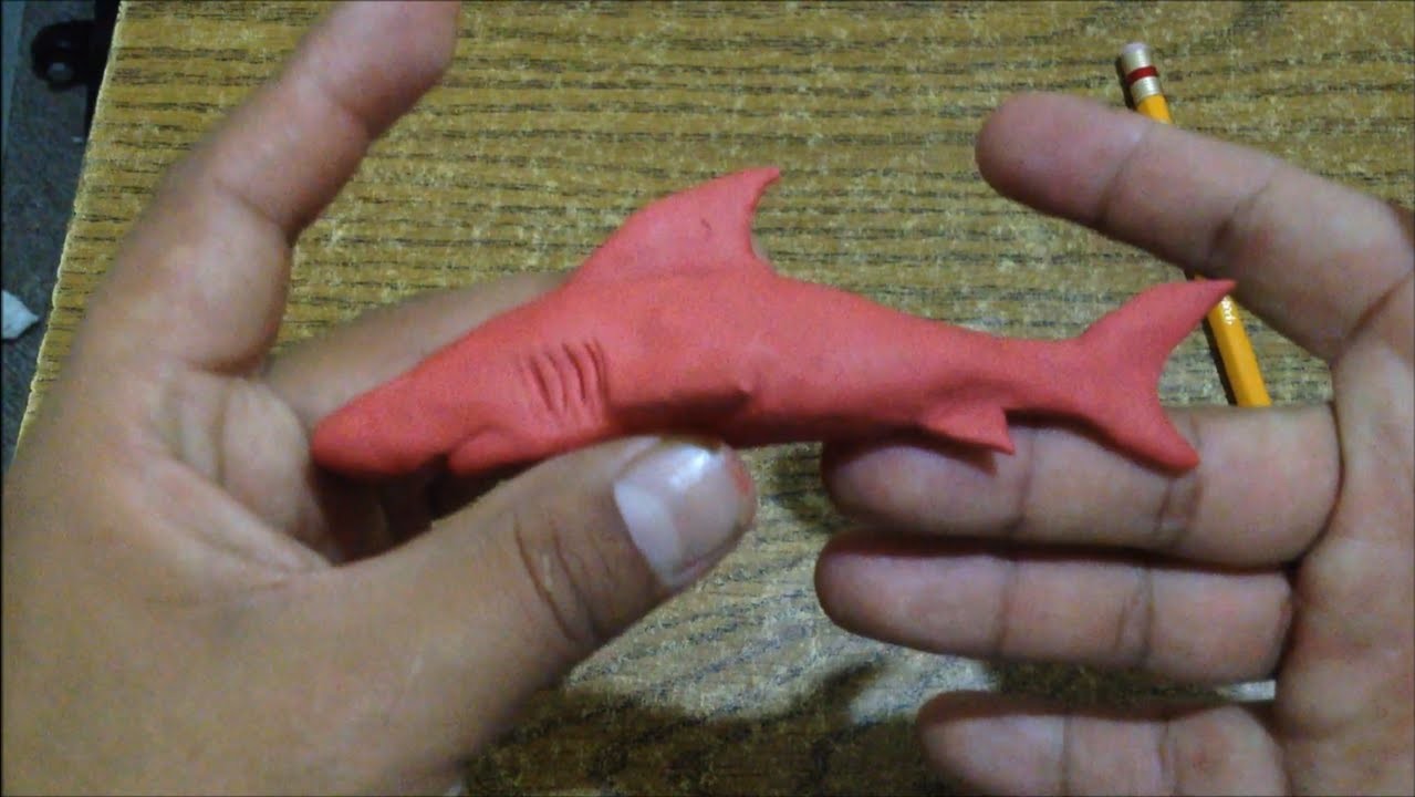 Como hacer un Tiburón de Plastilina. How to make a shark with plasticine - step by step