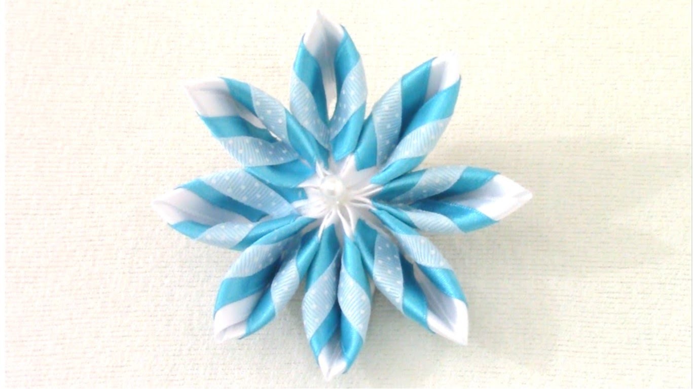 DIY Kanzashi Flores degradé en tres cintas colorful flowers in ribbons