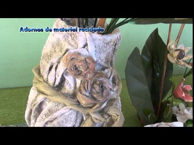 Adornos de material reciclado con la Mtra Silvia Fierro