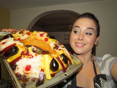 Rosca de Reyes rellena de queso philadelphia y nuez