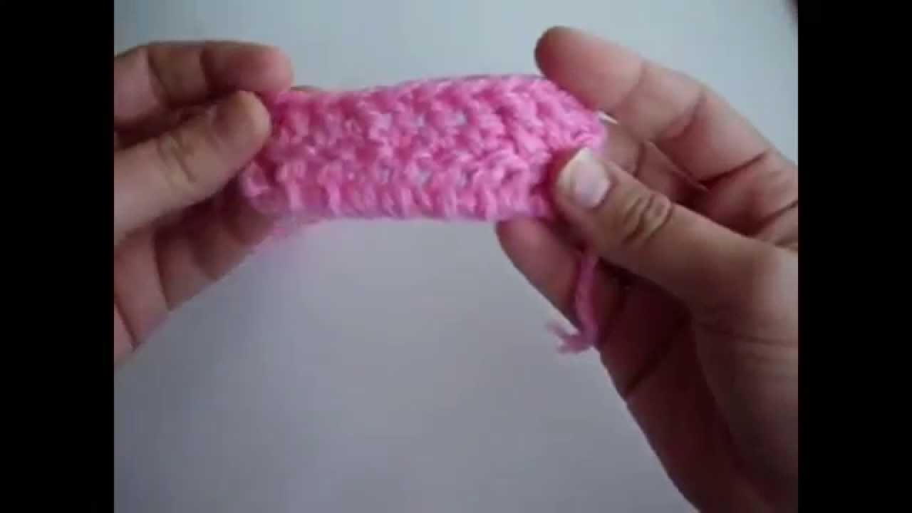 2- Crochet, punto alto o vareta.