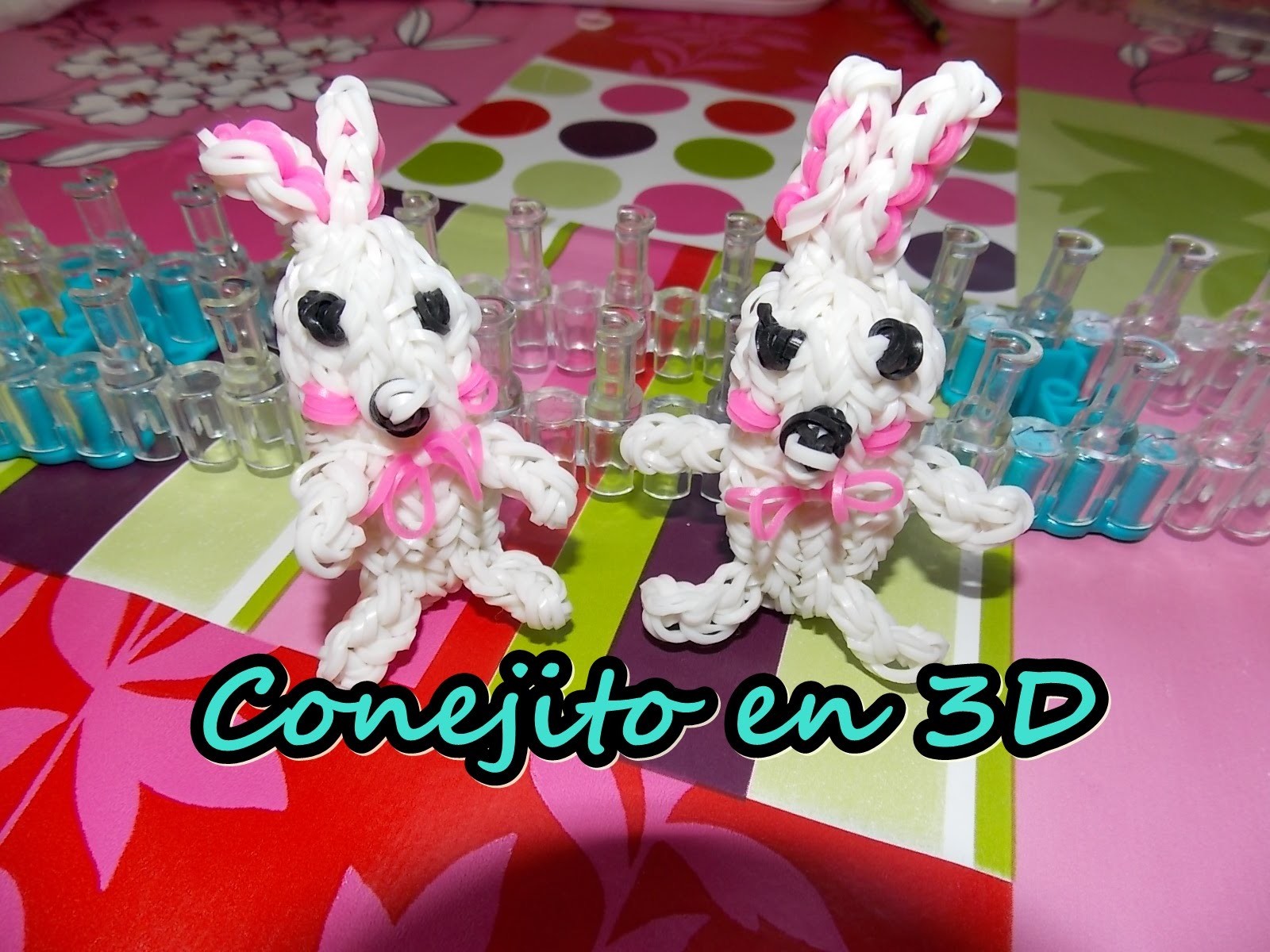 Conejo 3D con telar.rabbit 3D on rainbow loom