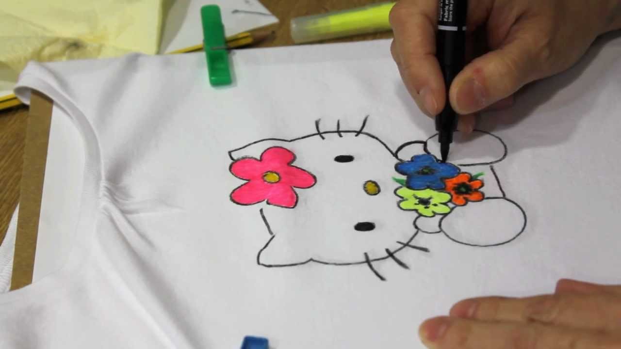 DIY: Cómo pintar una camiseta de Hello Kitty
