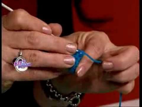 Mónica Astudillo - Bienvenidas TV - Teje al crochet unos accesorios.