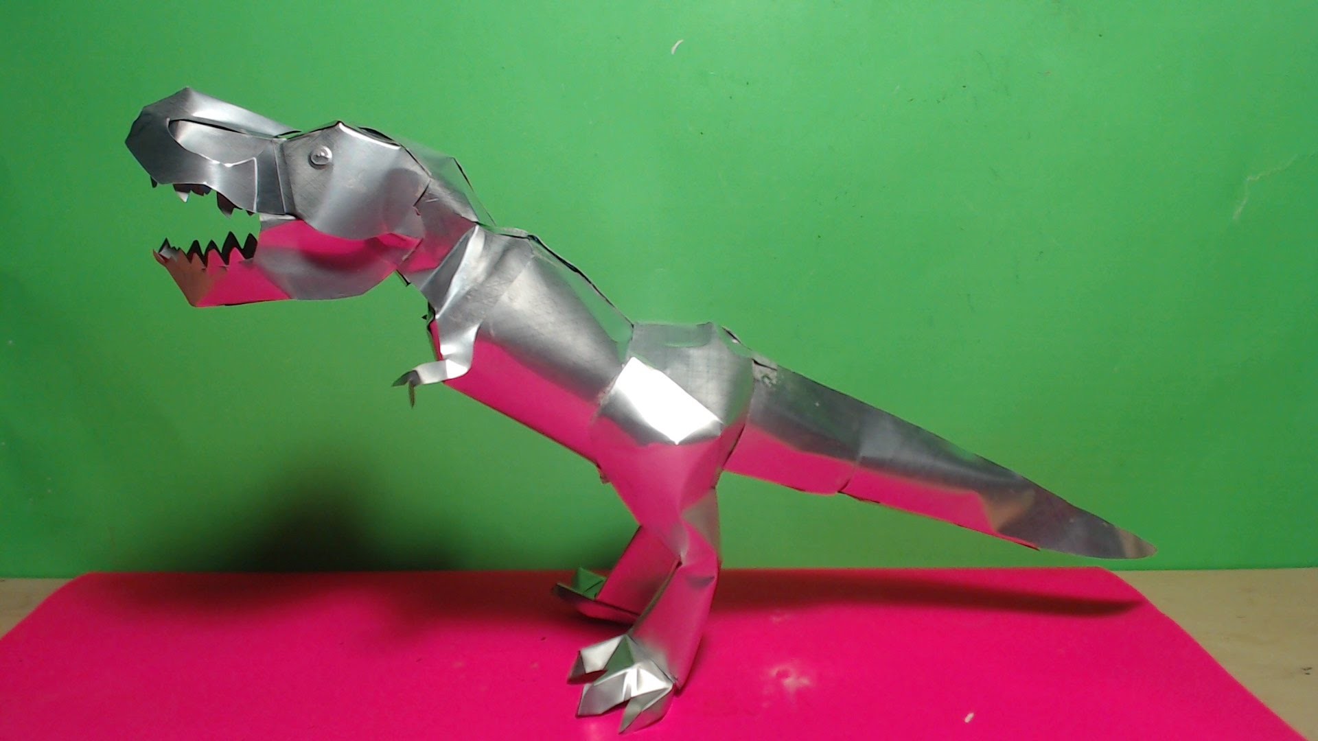Como Hacer un Tiranosaurio Rex con Latas de aluminio Tutorial
