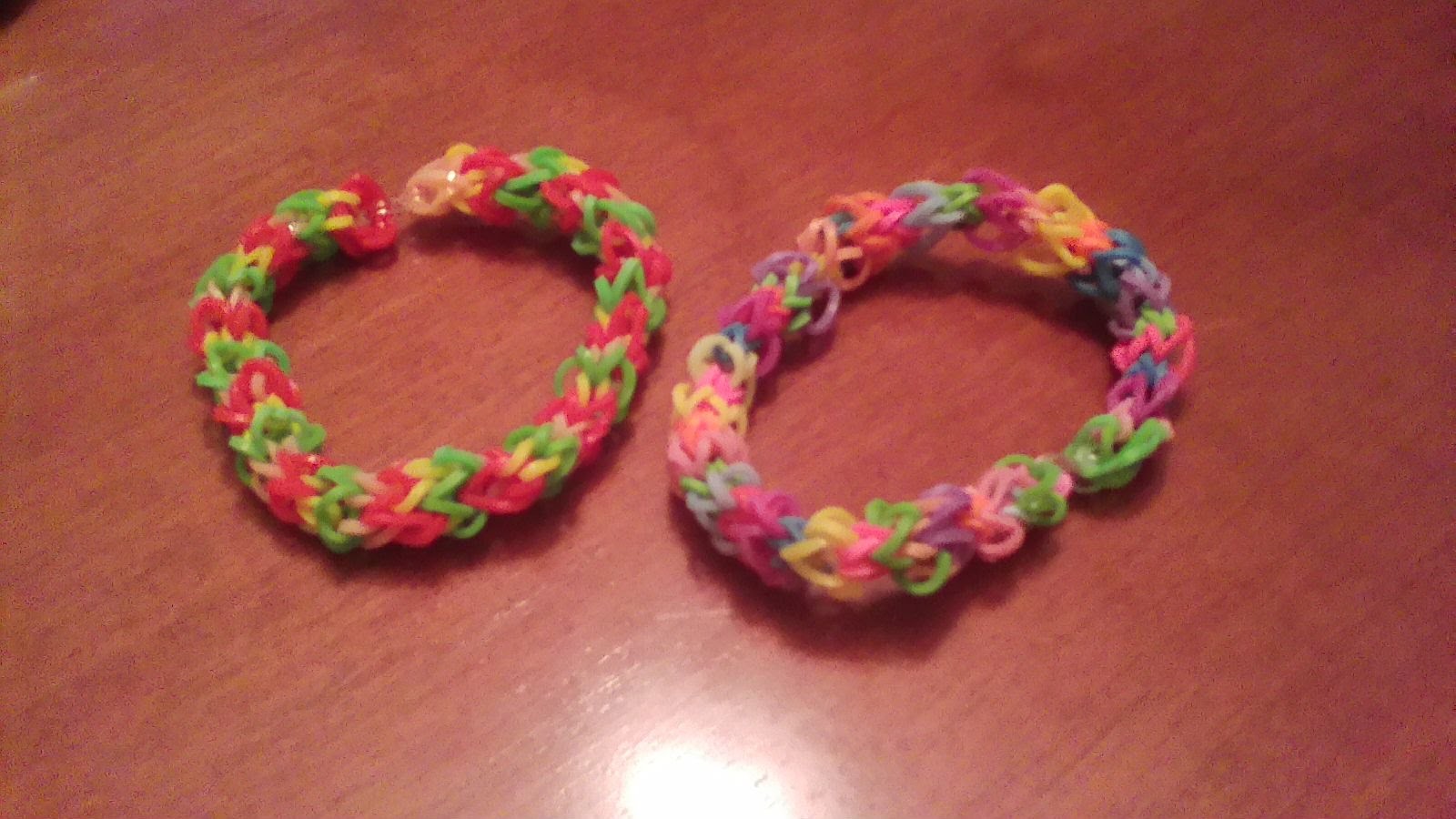Pulseras de gomitas invertidas
