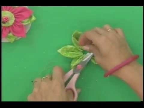 Sonia Franco. Programa Nuestra Casa. Flores de tela y cintas  1.5