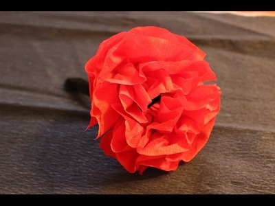 Cómo hacer una flor con papel crepé | facilisimo.com
