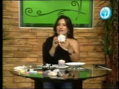 Tere Leon Teledicion (Televisa) Flores con Cucharas