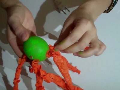 Manualidades con reciclado: cascara de huevo animal pulpo.  Crafts with Recycled  eggshell octopus