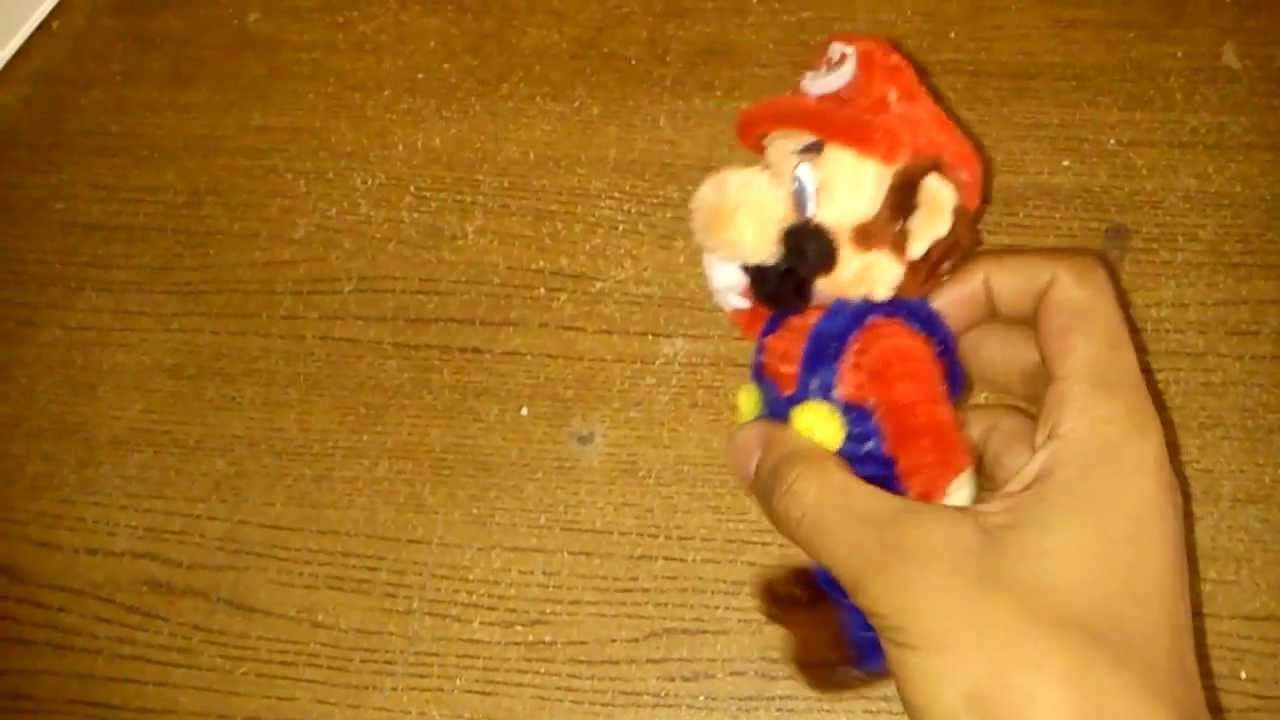 Personajes de Mario bros hechos con limpiapipas