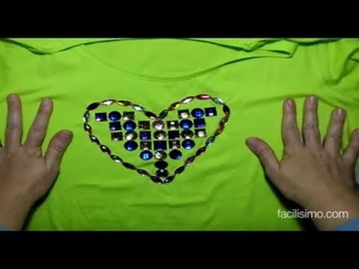 Customiza tu camiseta con corazón de abalorios DIY | facilisimo.com