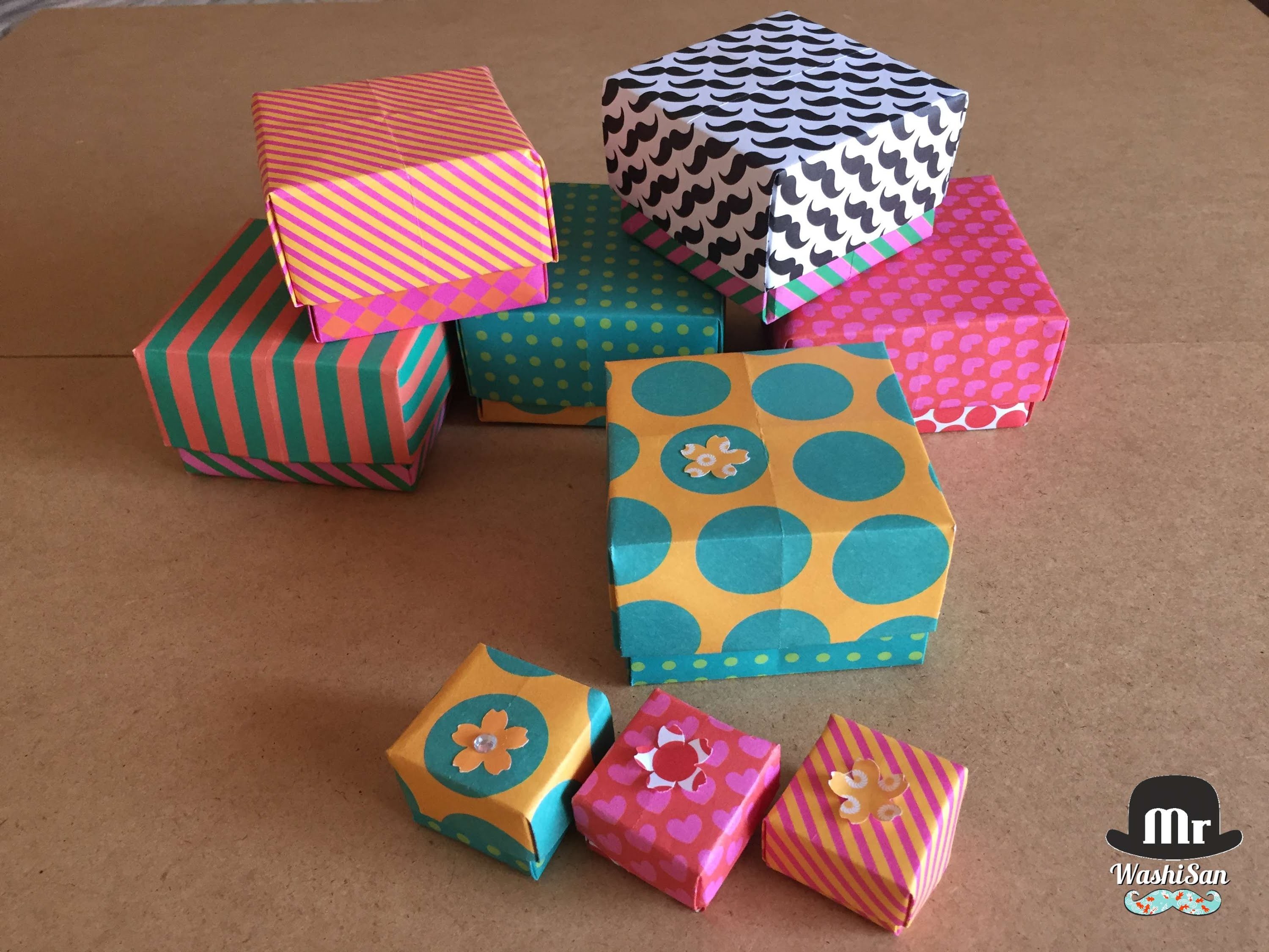 Cajas de origami de papel decorado