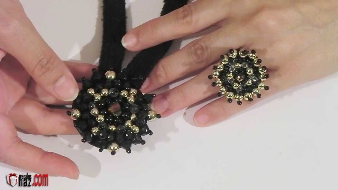 Collar y anillo con perlas y abalorios DIY