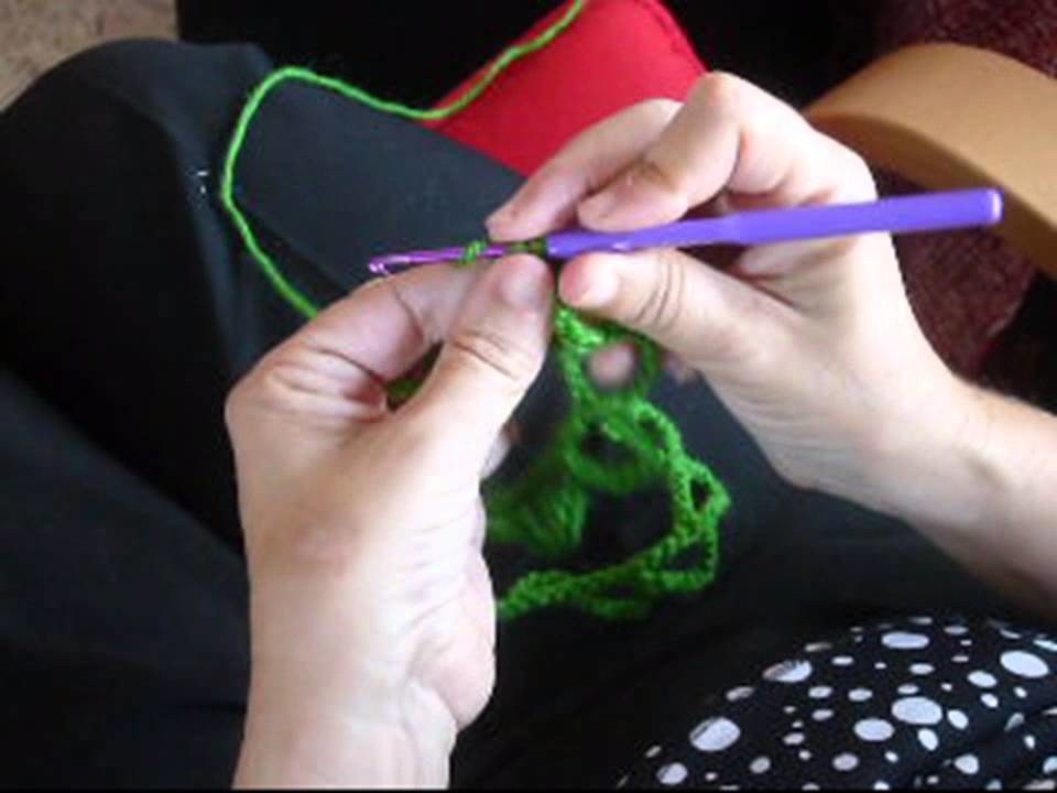 Cómo hacer una bufanda corta ó pañoleta de ganchillo