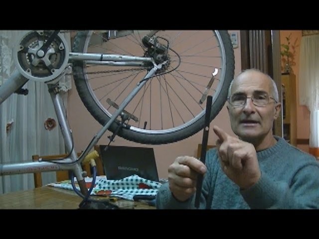 Luz por Induccion Magnetica ( con una bicicleta)--Luz de indução magnética (com uma bicicleta)