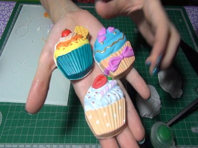 ASMR en español - Pintando los cupcakes de yeso con acrílicos