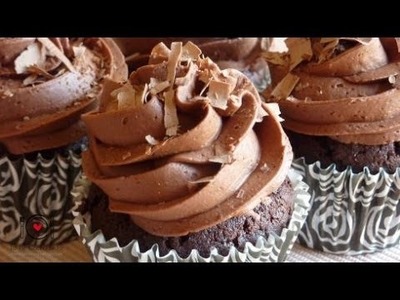 Cómo hacer Cupcakes de Chocolate | LHCY