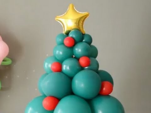Cómo hacer un árbol de Navidad con globos
