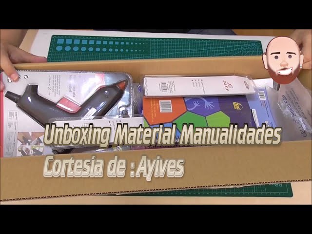 Abriendo material manualidades Ayives.com - Unboxing Victor Vic