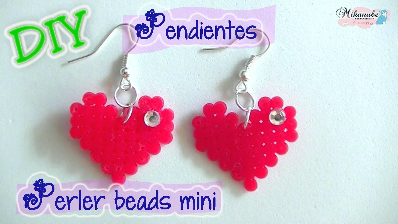 Pendientes de corazón con  perler beads mini. DIY Heart earrings perler beads.