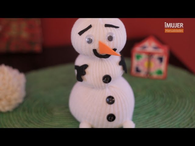 Muñecos de nieve navideños con un calcetín | @iMujerHogar