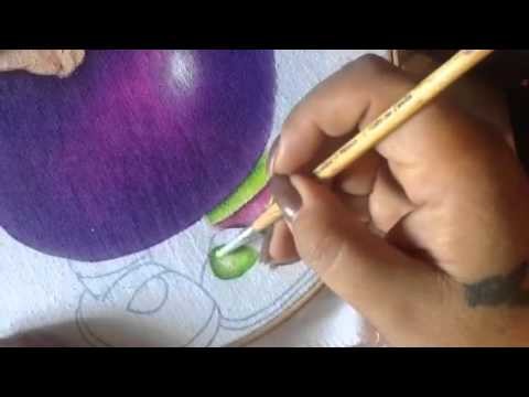 Pintura en tela niña berenjena # 4 con cony