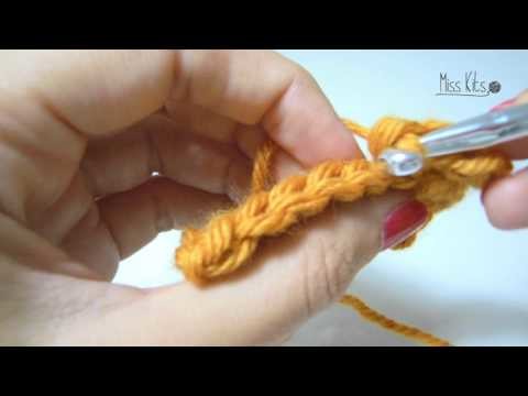 Punto bajo cogiendo la hebra de delante a ganchillo. Single crochet front loop only stitch