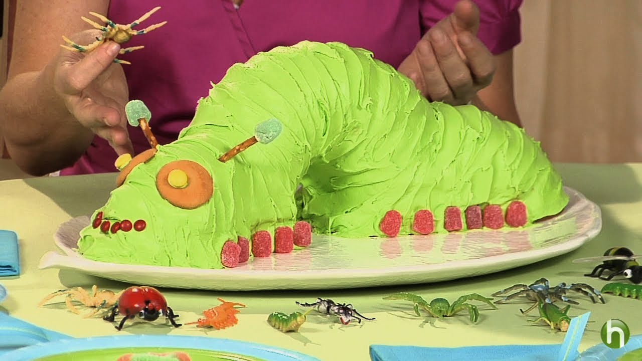 Cómo hacer un pastel con forma de oruga y ponquecitos con forma de insectos