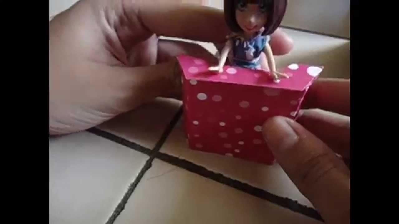 Cómo hacer un mostrador para muñecas