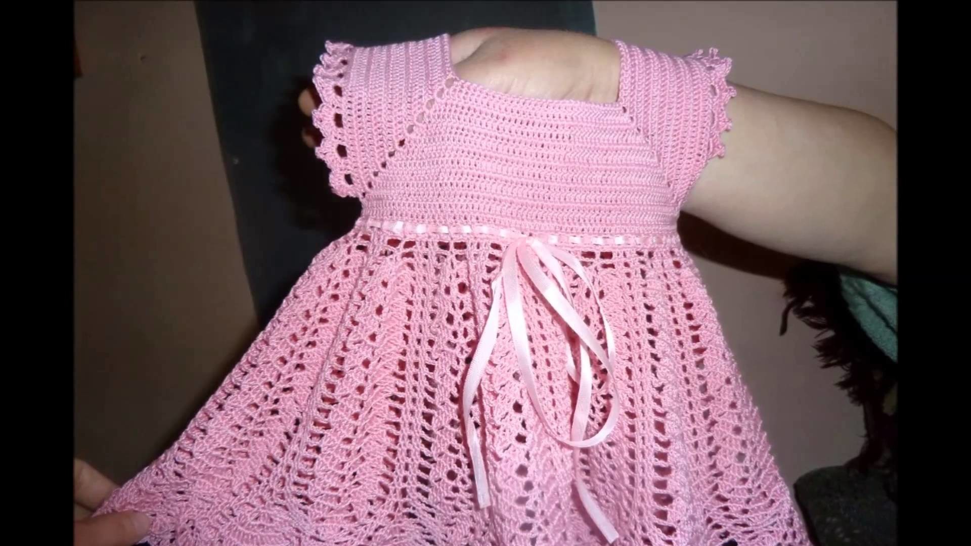 Vestidos tejidos a crochet para bebe faciles
