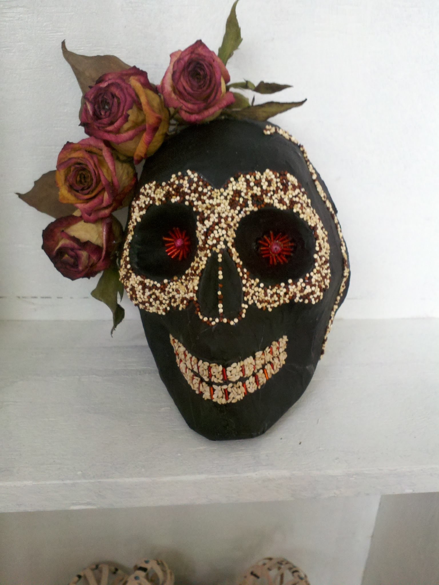 DIY Paper Mask (Skull) Como hacer una mascara de papel (cráneo)