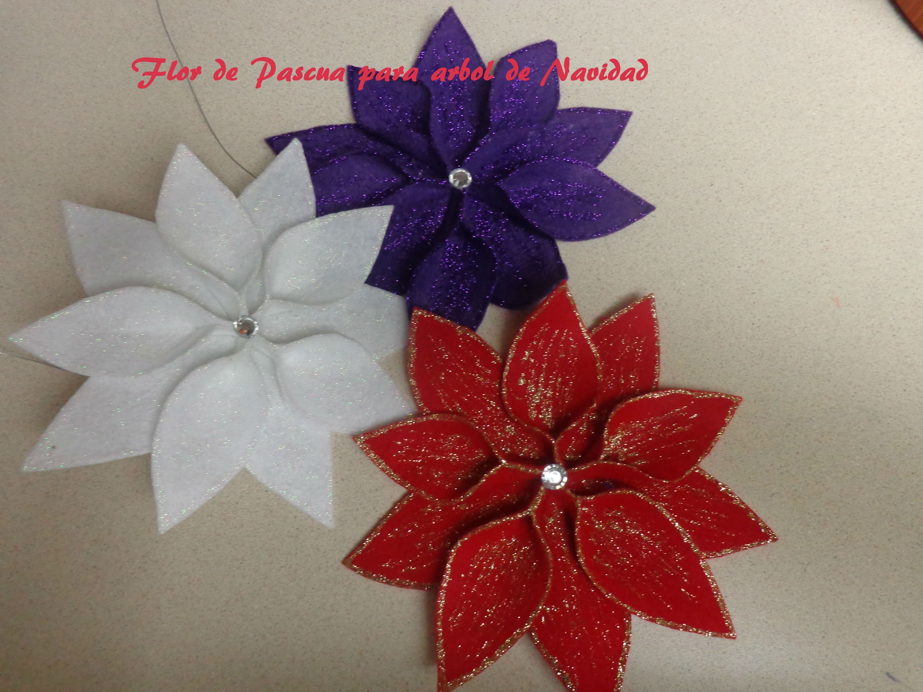 Manualidades para Navidad: Flor de pascua para decorar el arbol de Navidad