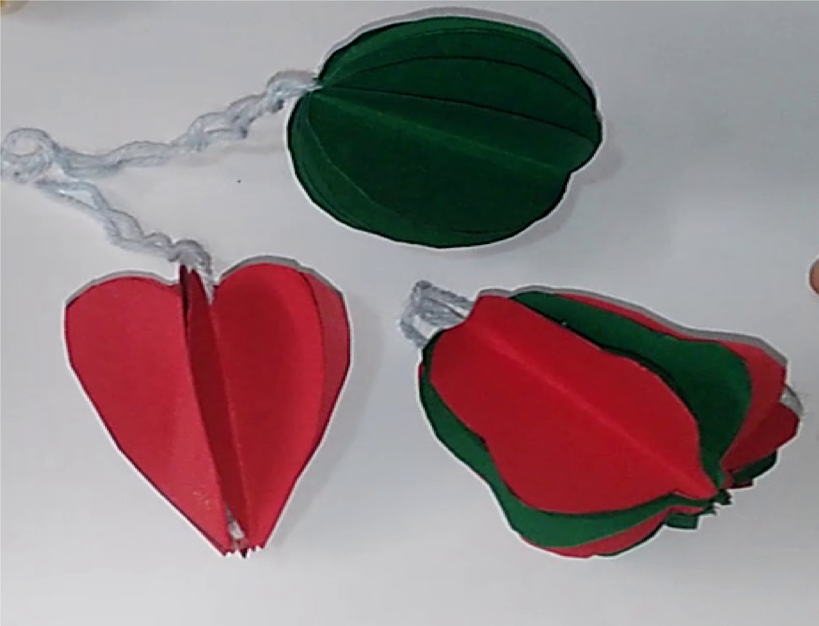Como hacer esferas campanas corazones navideños tutorial manualidades عيد الميلادNatal Christmas