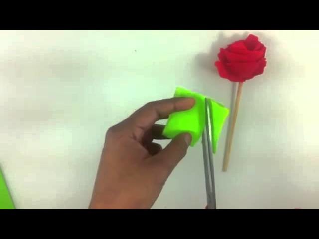 Hacer una rosa de papel - Manualidades con cartulina