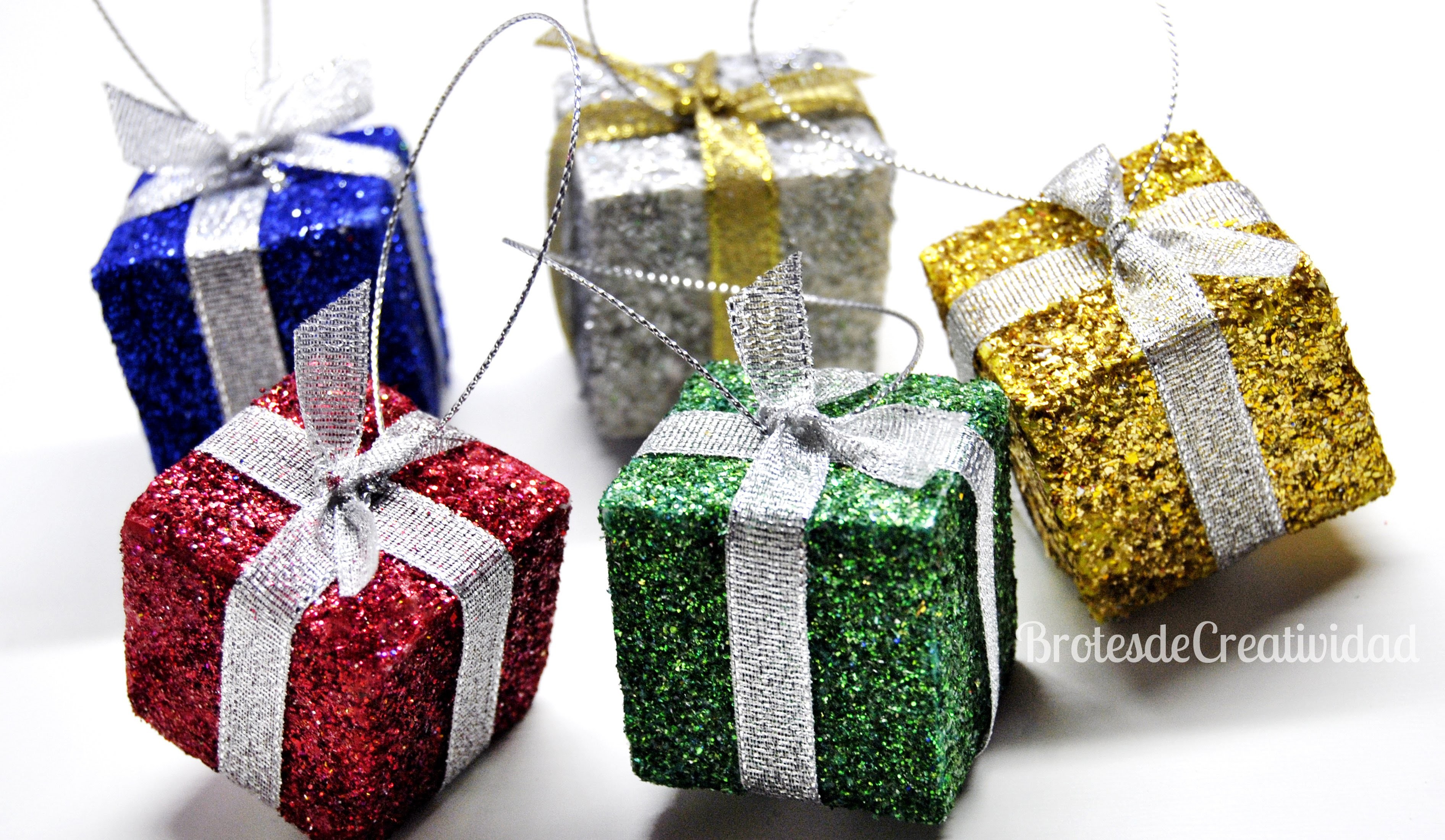 DIY : Regalitos DIY para decorar el árbol de Navidad *Reciclaje*