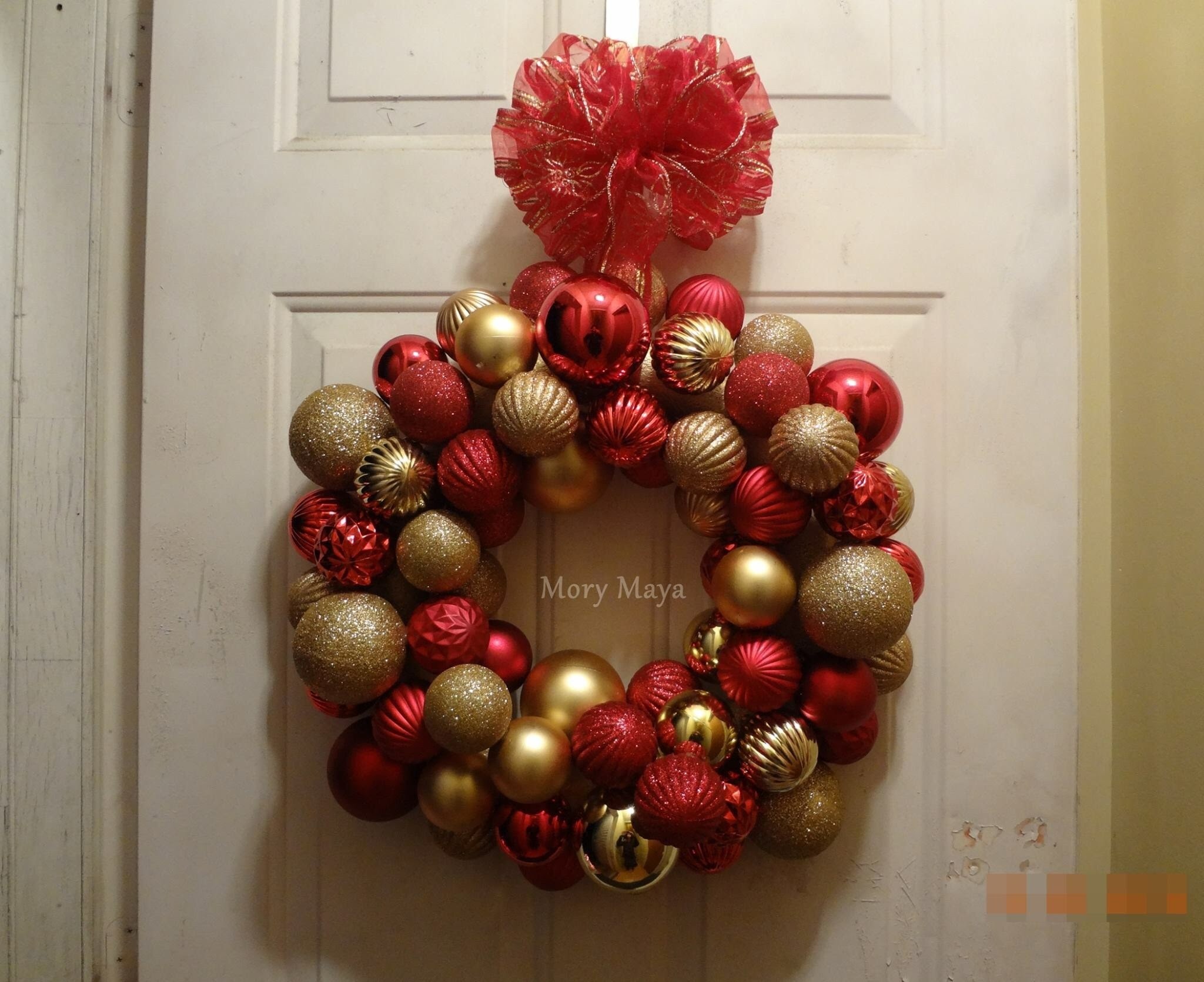 Corona navideña de esferas DIY, manualidades decoración navideña