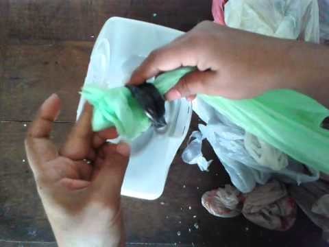 ¿Como guardar bolsas desechables de plástico?