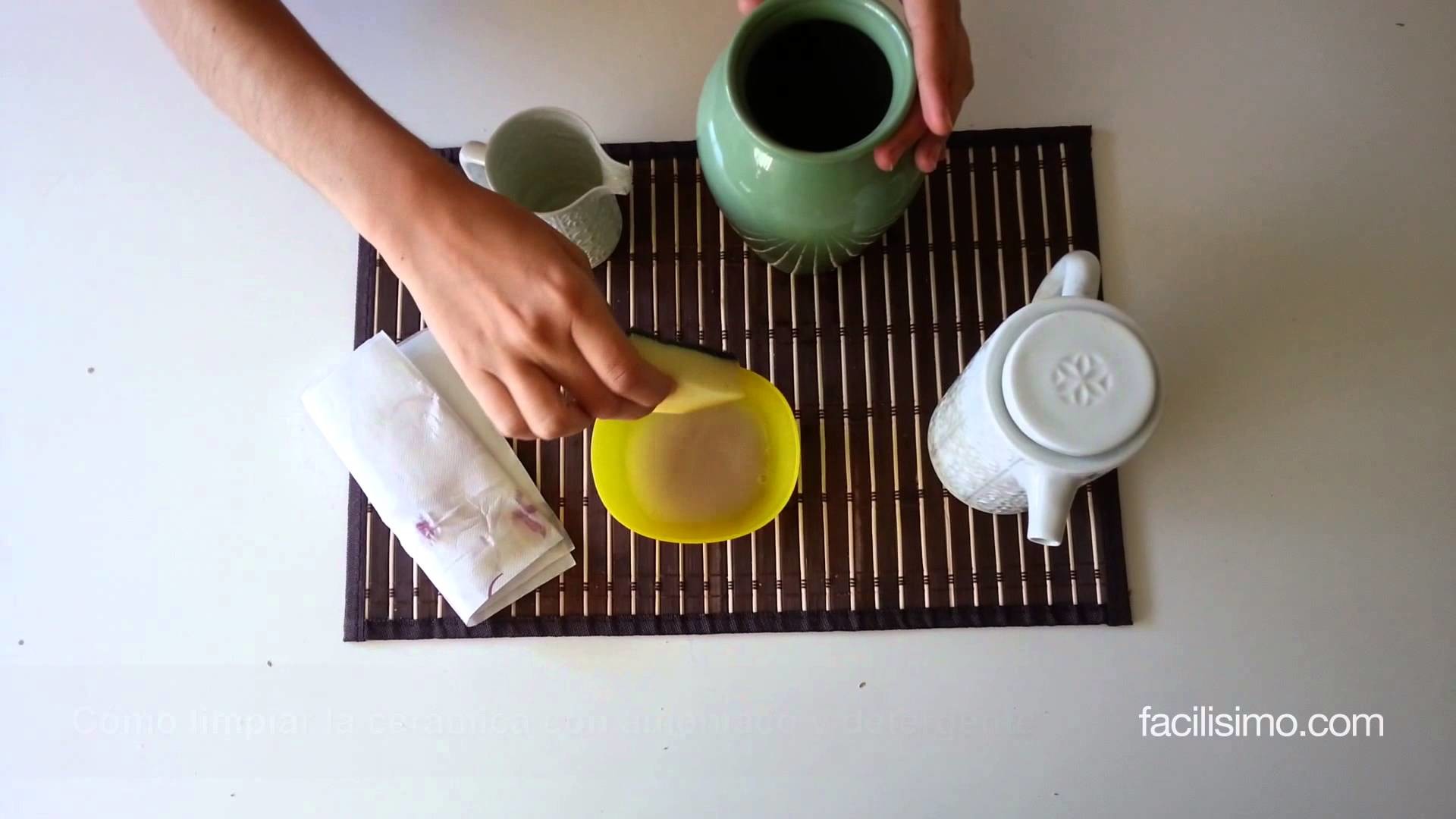 Cómo limpiar la cerámica con amoniaco y detergente | facilisimo.com