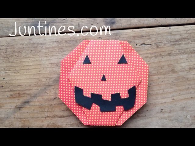 Calabaza de Halloween con papel