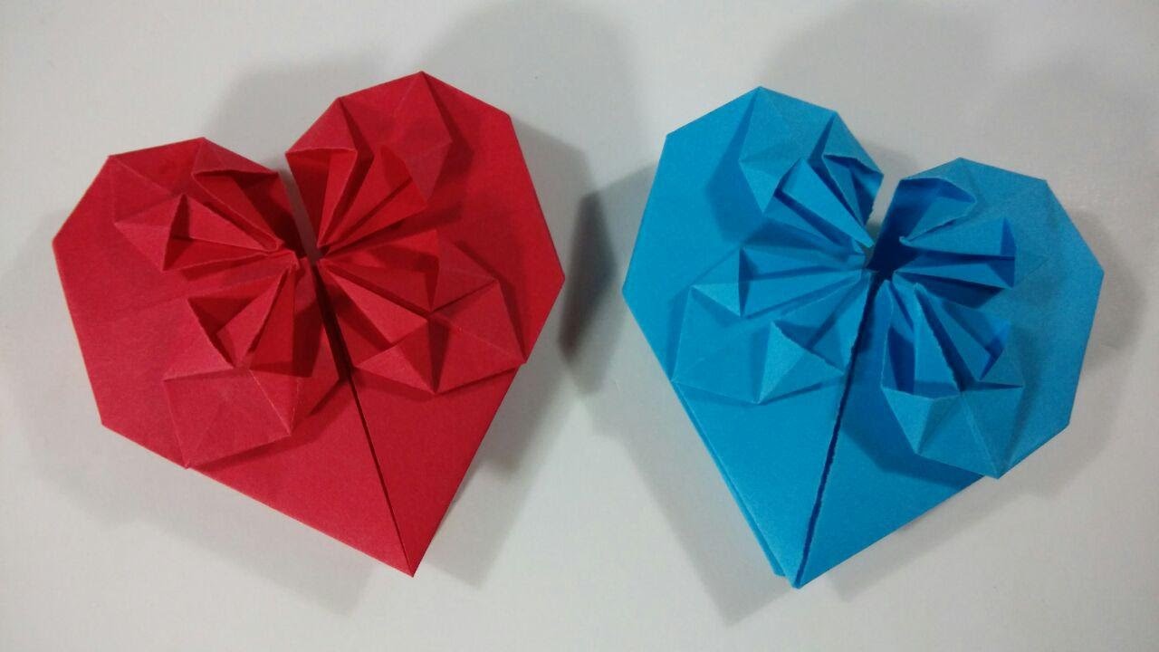 Como hacer un corazon de papel con petalos - Origami