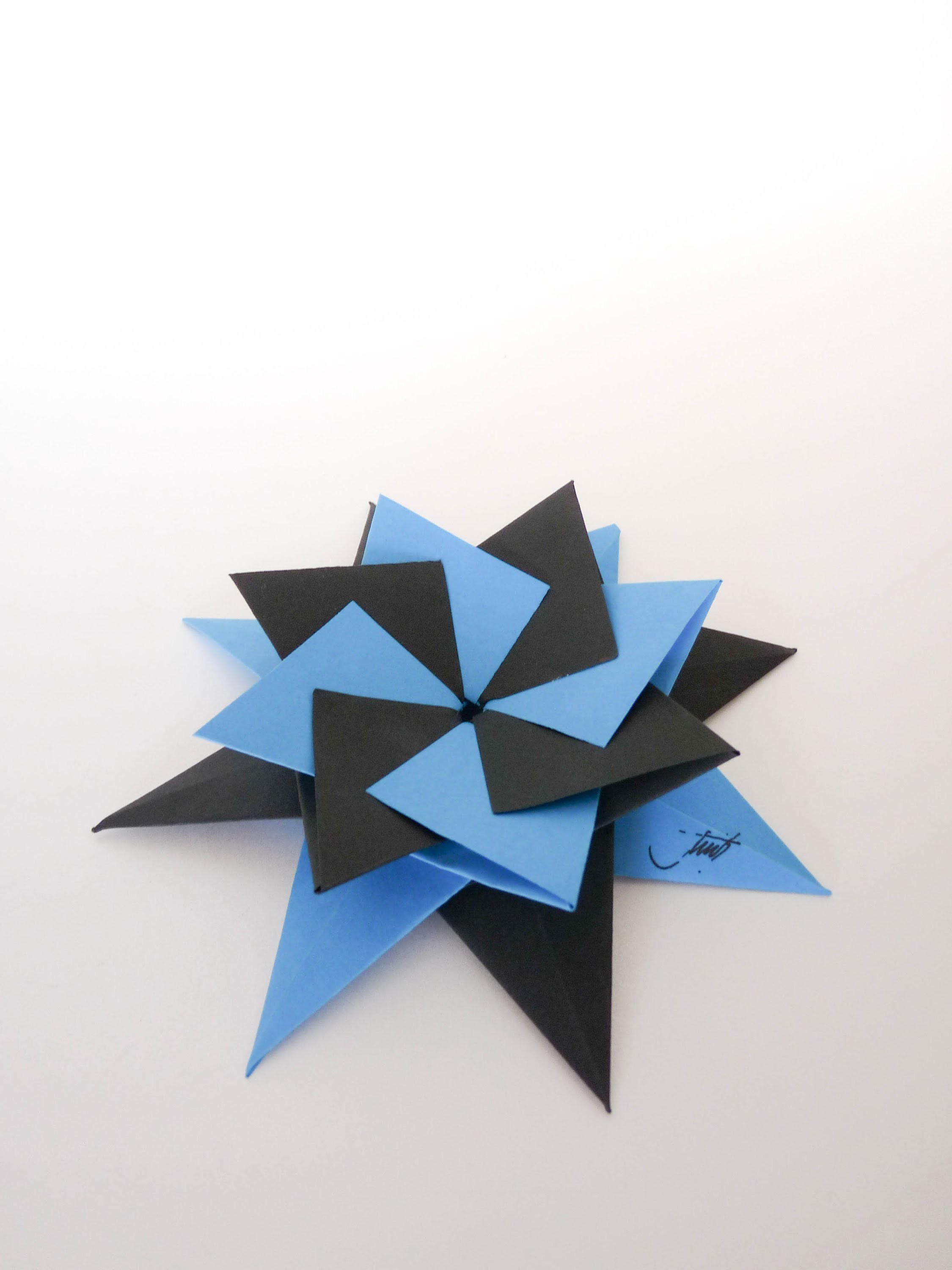 Como hacer una estrella modular de origami (Origami Star-Enrica Dray)