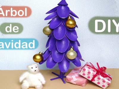 Cómo hacer un árbol de Navidad con cucharillas. Christmas tree Diy
