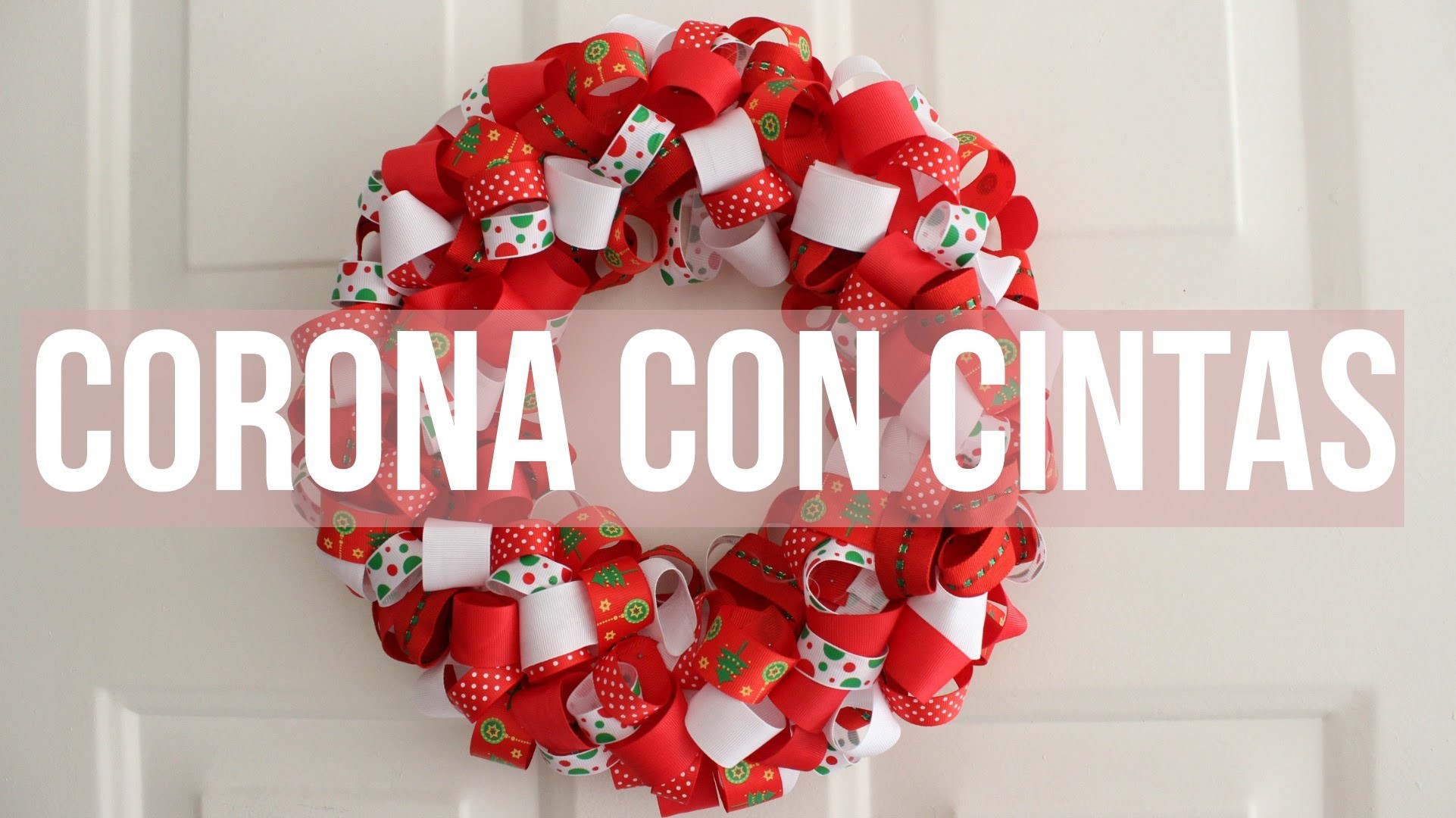 Especial de Navidad: ¿Cómo hacer una CORONA navideña con CINTAS?- Kathy Gámez