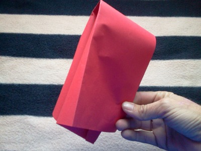 Como hacer un petardo de papel - How to make an origami popper